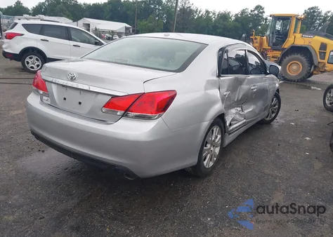 2012 Toyota Avalon z USA, uszkodzony, nr VIN 4T1BK3DBXCU454006